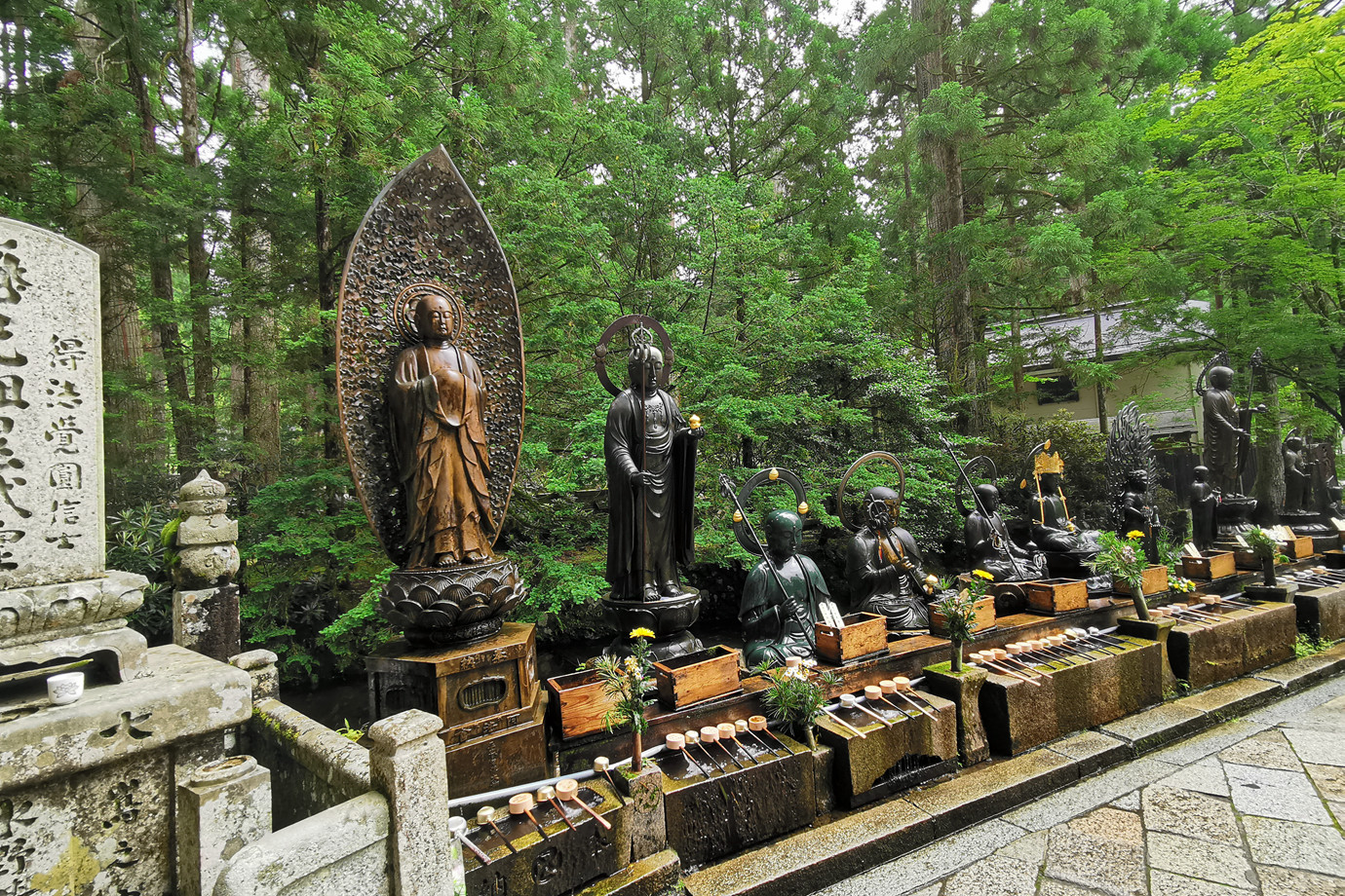 高野山-奧之院.燈籠堂